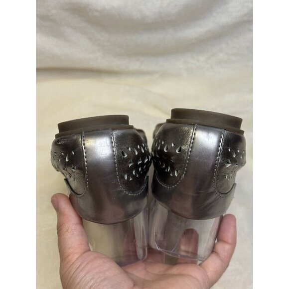 VIONIC Silver Ballet Flats Perforated Leather Comfort Shoes Orthotic Sz 7 - Picture 4 of 10